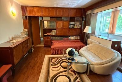 Apartament cu 3 camere semidecomandat în Berceni - 5