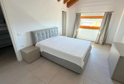 Apartament cu 3 camere decomandat în Calea Dumbrăvii