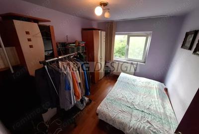 Apartament cu 3 camere decomandat în Aradului - 3