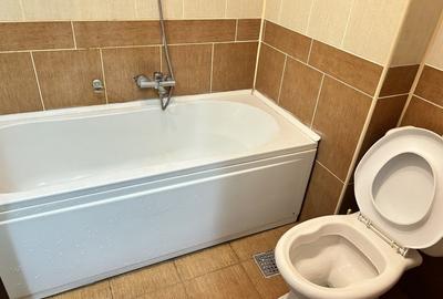 Apartament cu 3 camere decomandat în Tomis Nord - 10