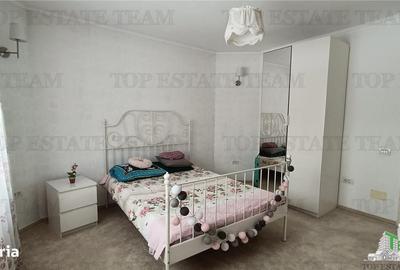 Casă cu 4 camere cu Teren 500 Mp în Otopeni