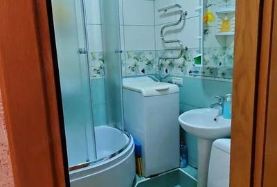 Apartament cu 2 camere decomandat în Berceni