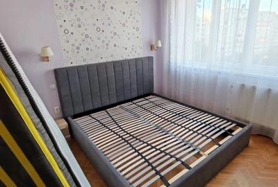 Apartament cu 3 camere semidecomandat în Colentina