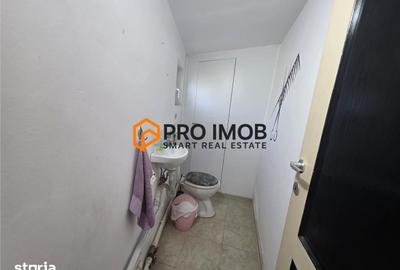 Casă cu 5 camere semidecomandat cu Teren 312 Mp în Brăilei