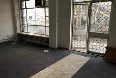 Spațiu comercial, de 140 mp, în C5 - 2