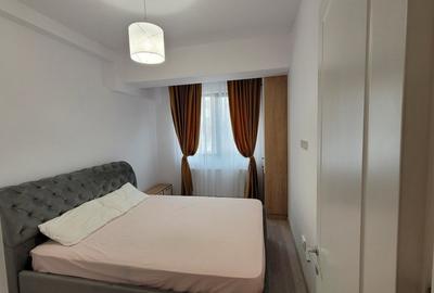 Apartament cu 3 camere decomandat în Palat - 2