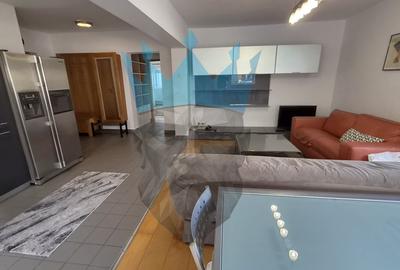 Apartament cu 2 camere semidecomandat, mobilat în Unirii