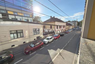 Apartament cu 2 camere semidecomandat, mobilat în Central - 11