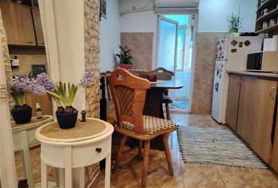 Apartament cu 2 camere decomandat în E3 - 7