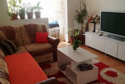 Apartament cu 2 camere decomandat în Exterior Vest