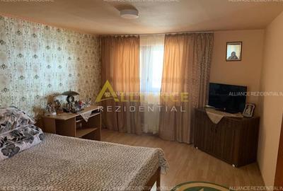 Casă individuală cu 6 camere cu Teren 3000 Mp în Ghirdoveni - 2