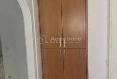 Apartament cu 2 camere semidecomandat în Tineretului