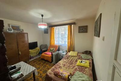 Casă cu 3 camere cu Teren 536 Mp în Central