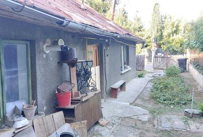 Casă cu 3 camere în Albești