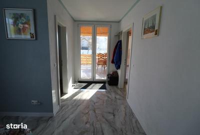 Casă cu 4 camere cu Teren 575 Mp în Hunedoara