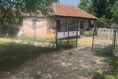 Casă cu 2 camere în Zidurile - 1