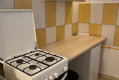 Apartament cu 2 camere semidecomandat în Romană