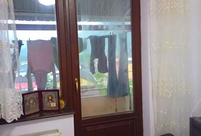 Apartament cu 2 camere semidecomandat în Dodeni - 3