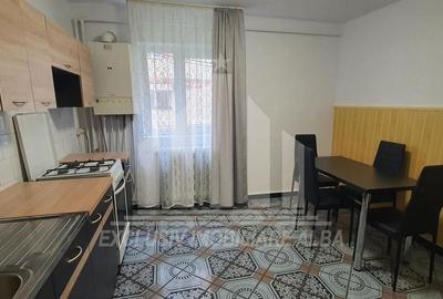 Apartament cu 2 camere decomandat în Cetate