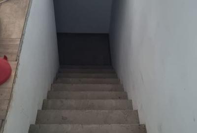 Casă cu 3 camere cu Teren 1600 Mp în Central - 13