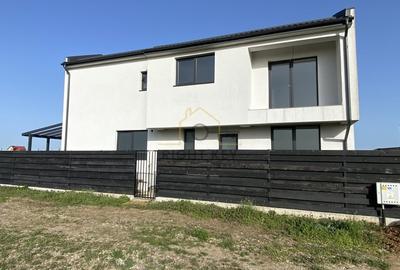 Casă individuală cu 5 camere cu Canalizare în Domnești - 3
