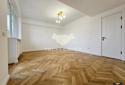 Apartament cu 3 camere decomandat în Universitate