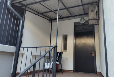 Duplex cu 5 camere cu Teren 142 Mp în Grivița - 2