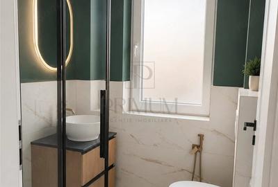 Casă cu 5 camere cu Teren 330 Mp în Moșnița Nouă