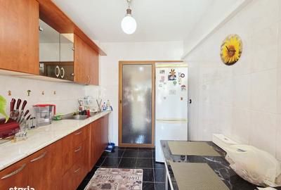 Apartament cu 3 camere semidecomandat, mobilat în Micro 16 - 5