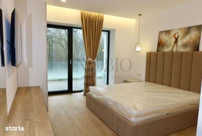 Apartament cu 4 camere, mobilat în Băneasa