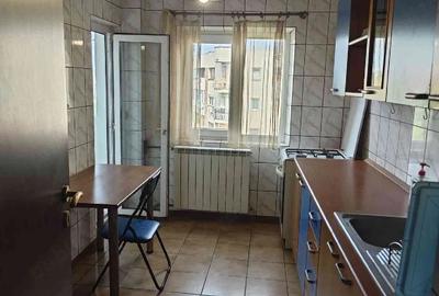 Apartament cu 3 camere decomandat în Cotroceni