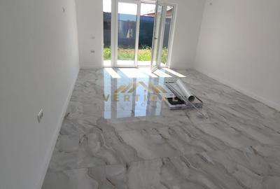 Casă cu 3 camere cu Teren 360 Mp în Vărăști