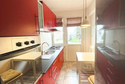 Apartament cu 2 camere semidecomandat, mobilat în Sud