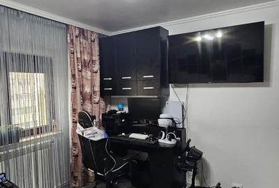 Apartament cu 3 camere decomandat în Coiciu