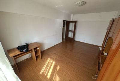 Apartament cu 2 camere decomandat în Tomis II