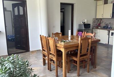 Casă cu 4 camere decomandat în Urleta - 2