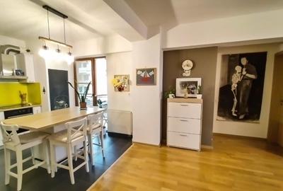Apartament cu 2 camere semidecomandat în Aradului