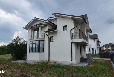 Casă cu 4 camere în Snagov