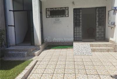 Casă cu 3 camere în Central