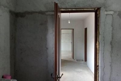 Casă cu 3 camere în Cuza Vodă
