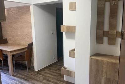 Apartament cu 2 camere decomandat în Podu Roș