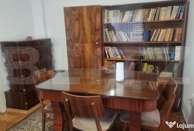 Casă cu 5 camere cu Teren 380 Mp în Central