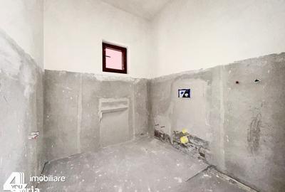 Casă cu 4 camere cu Teren 500 Mp în Central - 7