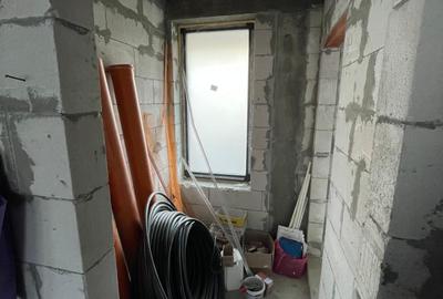 Duplex cu 4 camere cu Canalizare în Palazu Mare - 11