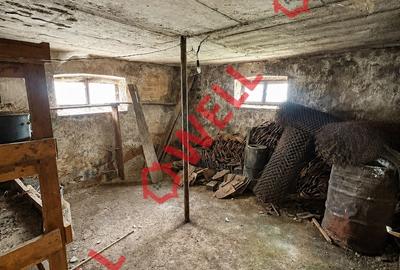 Casă cu 2 camere cu Teren 250 Mp în Central