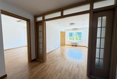 Apartament cu 4 camere decomandat în Splaiul Unirii - 2