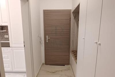 Apartament cu 3 camere decomandat în Chișoda