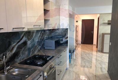 Apartament cu 3 camere decomandat, mobilat în Nufărul