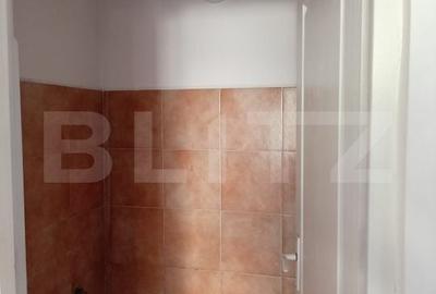 Spațiu comercial, de 25 mp, în Central - 3