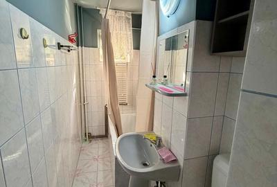 Apartament cu 2 camere semidecomandat, mobilat în Badea Cârțan - 8